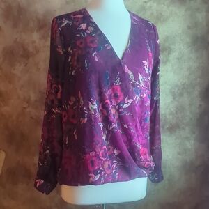 Floral V-Neck Women's Top - Purple